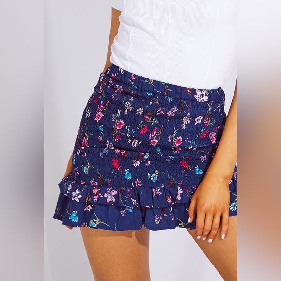 PrettyLittleThing Dresses & Skirts - PLT Navy Woven Shirred Frill Hem Mini Skirt NWOT